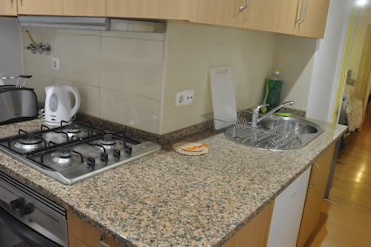 Local Amigo Iii Apartment *